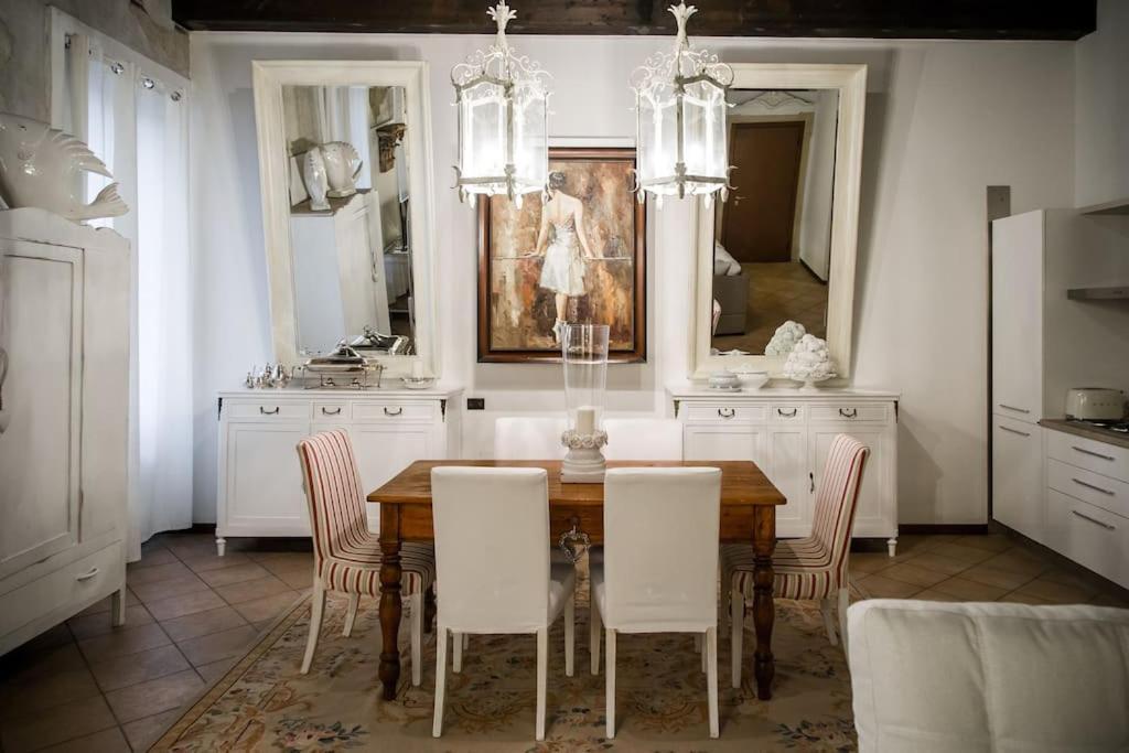 Piazza Erbe Luxury Apartment Verona Ngoại thất bức ảnh